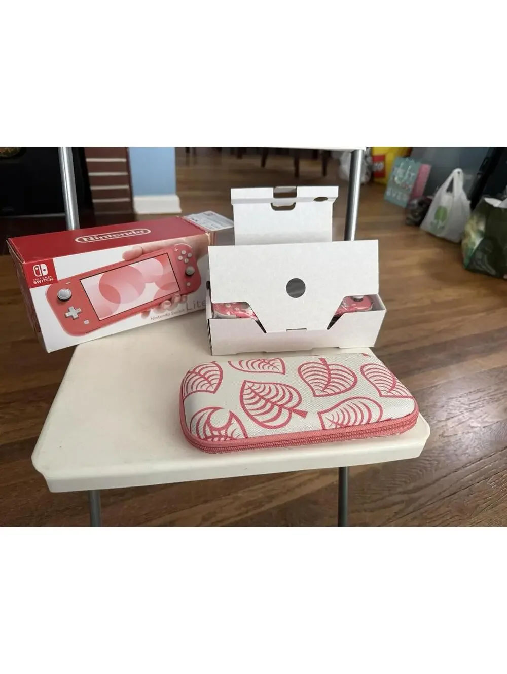Nintendo Switch Lite Game Console 32GB Handheld Game System Coral Pink W/case